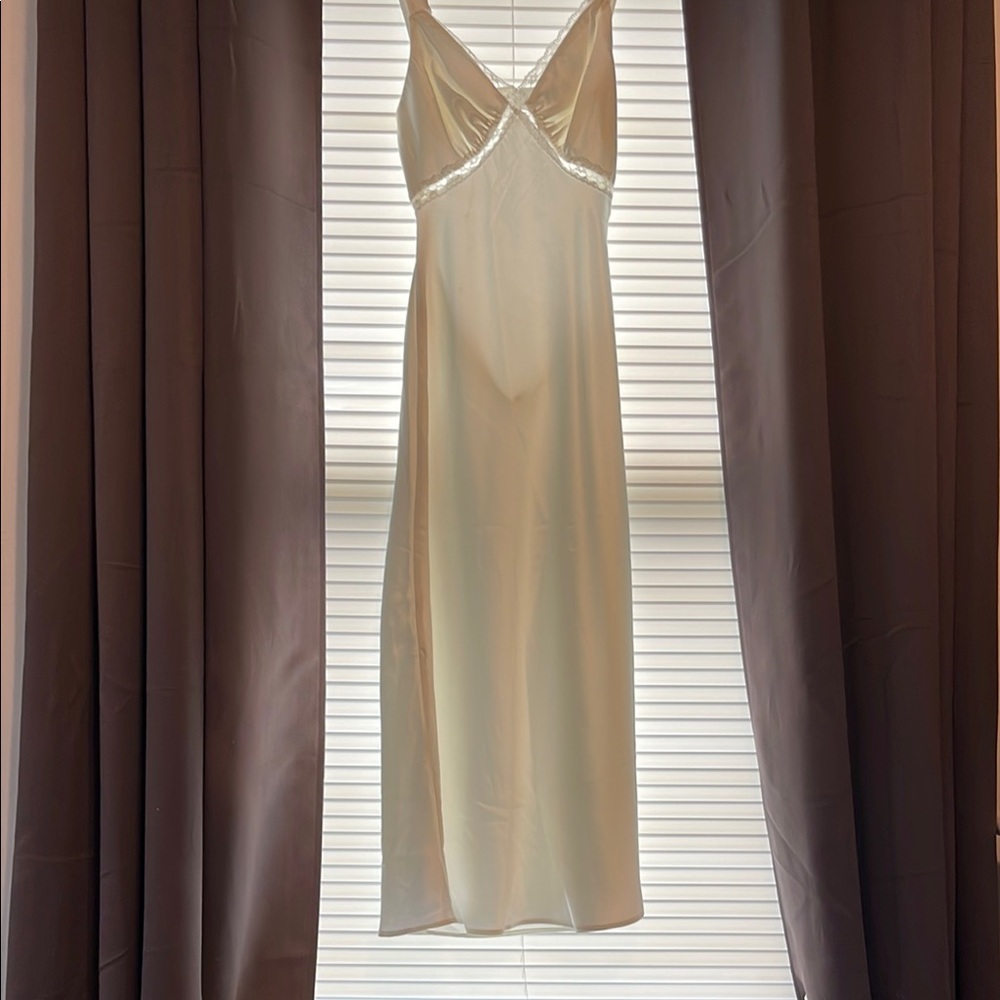 Selfie Leslie Cream Midi Dress with Silky Sheen